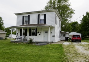 232 North Franklin, Rushville, Schuyler, Illinois, United States 62681, 5 Bedrooms Bedrooms, 10 Rooms Rooms,2 BathroomsBathrooms,Over 90,000,Available,North Franklin,1400