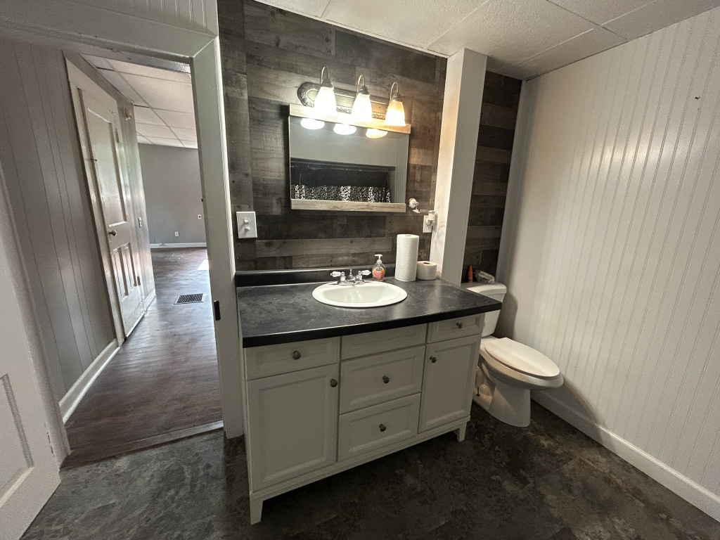 Illinois, United States, 3 Bedrooms Bedrooms, 6 Rooms Rooms,2 BathroomsBathrooms,40,000 to 90,000,Available,1449