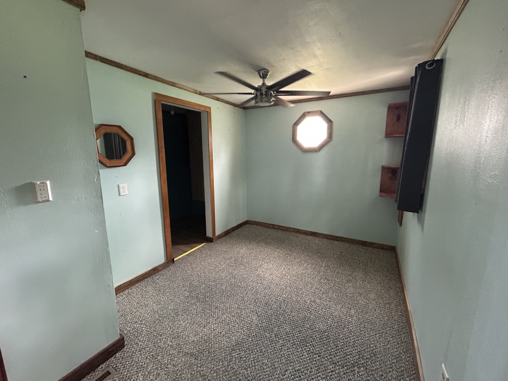 Littleton, Schuyler, Illinois, United States 61452, 4 Bedrooms Bedrooms, 9 Rooms Rooms,2 BathroomsBathrooms,Over 90,000,Available,1453