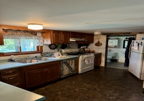 128 East Avenue B, Rushville, Schuyler, Illinois, United States 62681, 1 Bedroom Bedrooms, 7 Rooms Rooms,1 BathroomBathrooms,40,000 to 90,000,Available,East Avenue B,1454