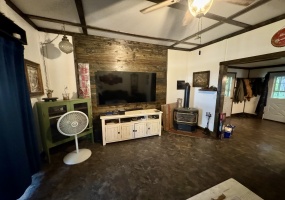 128 East Avenue B, Rushville, Schuyler, Illinois, United States 62681, 1 Bedroom Bedrooms, 7 Rooms Rooms,1 BathroomBathrooms,40,000 to 90,000,Available,East Avenue B,1454