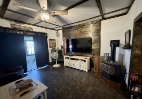 128 East Avenue B, Rushville, Schuyler, Illinois, United States 62681, 1 Bedroom Bedrooms, 7 Rooms Rooms,1 BathroomBathrooms,40,000 to 90,000,Available,East Avenue B,1454