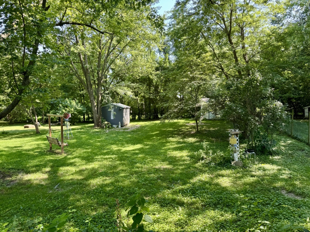 128 East Avenue B, Rushville, Schuyler, Illinois, United States 62681, 1 Bedroom Bedrooms, 7 Rooms Rooms,1 BathroomBathrooms,40,000 to 90,000,Available,East Avenue B,1454