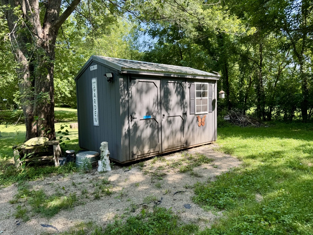 128 East Avenue B, Rushville, Schuyler, Illinois, United States 62681, 1 Bedroom Bedrooms, 7 Rooms Rooms,1 BathroomBathrooms,40,000 to 90,000,Available,East Avenue B,1454