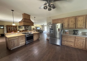 Illinois, United States, 2 Bedrooms Bedrooms, 8 Rooms Rooms,2 BathroomsBathrooms,Over 90,000,Available,1456