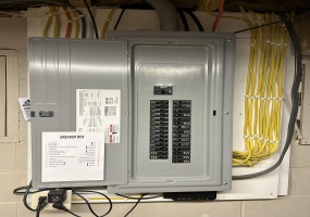 Illinois, United States, 2 Bedrooms Bedrooms, 8 Rooms Rooms,2 BathroomsBathrooms,Over 90,000,Available,1456