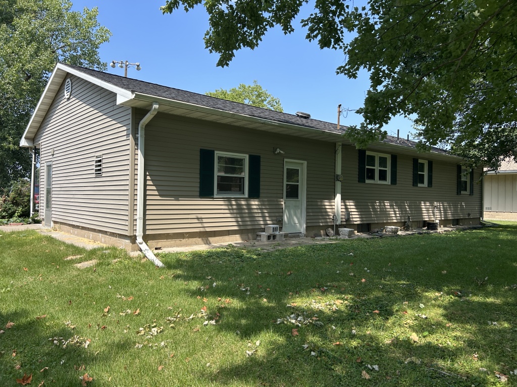 Illinois, United States, 3 Bedrooms Bedrooms, 6 Rooms Rooms,1 BathroomBathrooms,Over 90,000,Available,1457