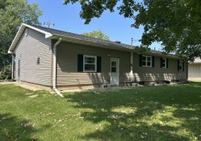 Illinois, United States, 3 Bedrooms Bedrooms, 6 Rooms Rooms,1 BathroomBathrooms,Over 90,000,Available,1457