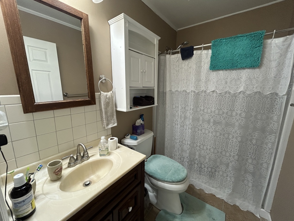Illinois, United States, 4 Bedrooms Bedrooms, 10 Rooms Rooms,2 BathroomsBathrooms,Over 90,000,Available,1458