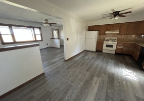 Illinois, United States, 2 Bedrooms Bedrooms, 6 Rooms Rooms,1 BathroomBathrooms,40,000 to 90,000,Available,1459