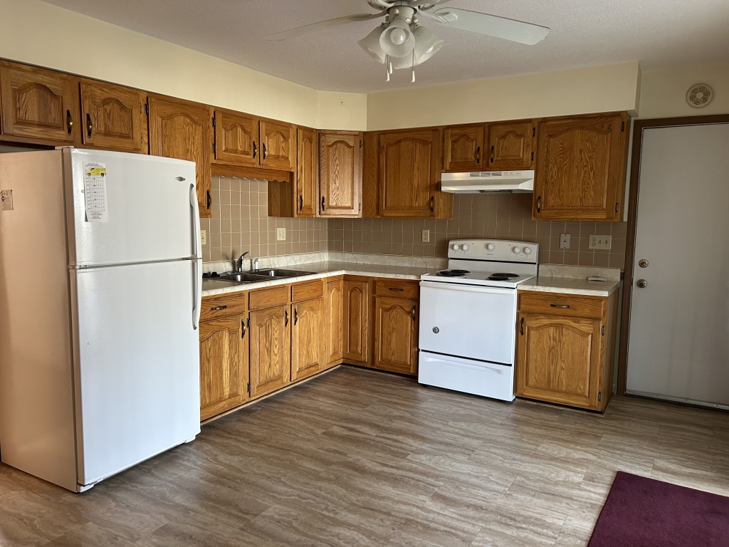 Illinois, United States, 3 Bedrooms Bedrooms, 6 Rooms Rooms,1 BathroomBathrooms,Over 90,000,Pending,1460