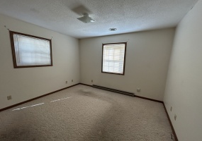 Illinois, United States, 3 Bedrooms Bedrooms, 6 Rooms Rooms,1 BathroomBathrooms,Over 90,000,Pending,1460