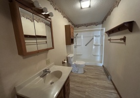 Illinois, United States, 3 Bedrooms Bedrooms, 6 Rooms Rooms,1 BathroomBathrooms,Over 90,000,Pending,1460