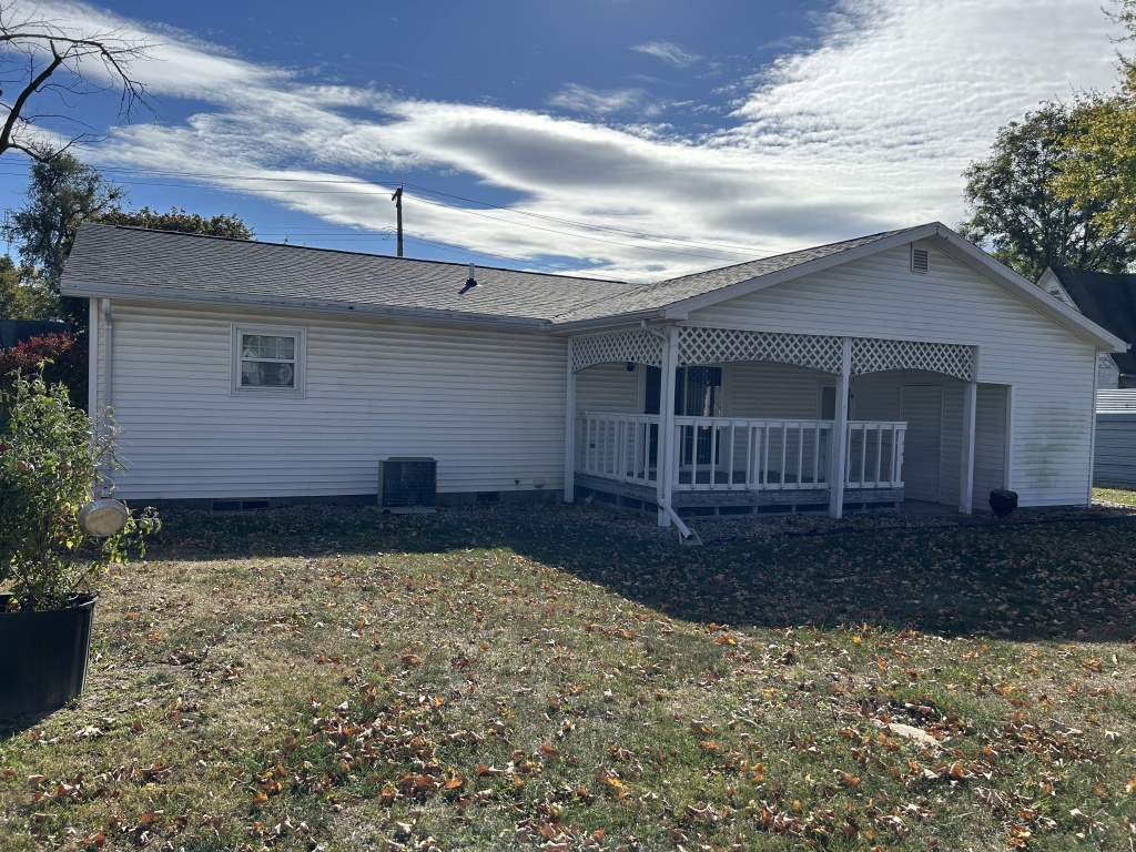 Illinois, United States, 3 Bedrooms Bedrooms, 6 Rooms Rooms,1 BathroomBathrooms,Over 90,000,Pending,1460