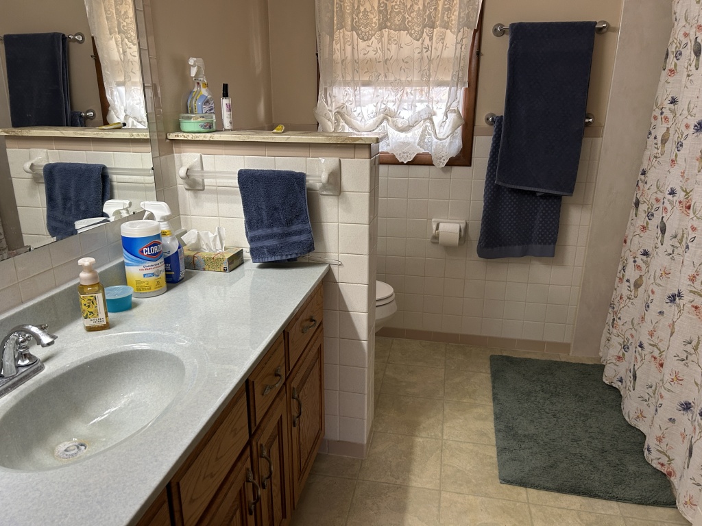 Illinois, United States, 2 Bedrooms Bedrooms, 6 Rooms Rooms,2 BathroomsBathrooms,Over 90,000,Available,1461