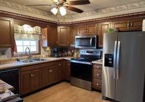 Illinois, United States, 2 Bedrooms Bedrooms, 6 Rooms Rooms,2 BathroomsBathrooms,Over 90,000,Available,1461