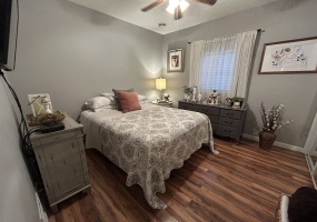 Illinois, United States, 2 Bedrooms Bedrooms, 5 Rooms Rooms,1 BathroomBathrooms,Over 90,000,Available,1462