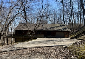 Illinois, United States, 3 Bedrooms Bedrooms, 9 Rooms Rooms,3 BathroomsBathrooms,Over 90,000,Available,1462