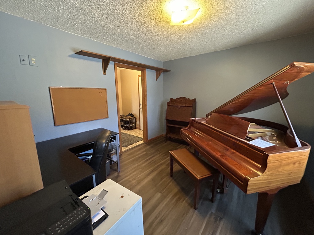 Illinois, United States, 3 Bedrooms Bedrooms, 9 Rooms Rooms,3 BathroomsBathrooms,Over 90,000,Available,1462