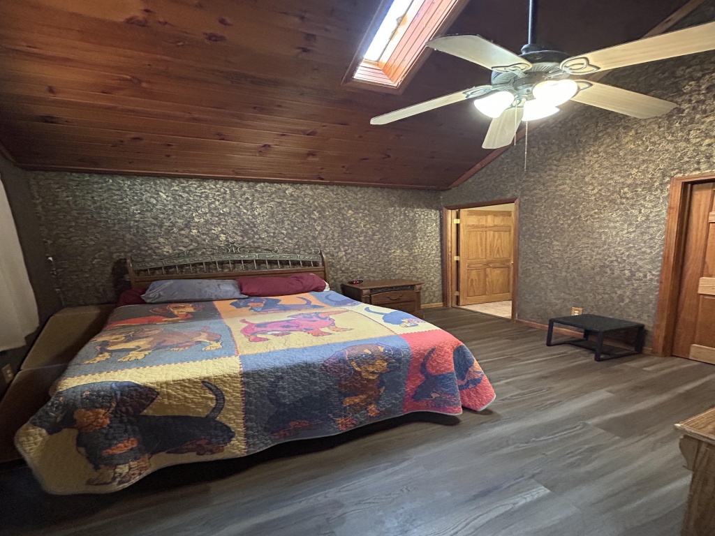 Illinois, United States, 3 Bedrooms Bedrooms, 9 Rooms Rooms,3 BathroomsBathrooms,Over 90,000,Available,1462