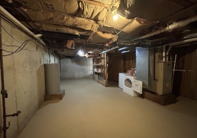 Illinois, United States, 3 Bedrooms Bedrooms, 9 Rooms Rooms,3 BathroomsBathrooms,Over 90,000,Available,1462