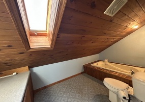 Illinois, United States, 3 Bedrooms Bedrooms, 9 Rooms Rooms,3 BathroomsBathrooms,Over 90,000,Available,1462