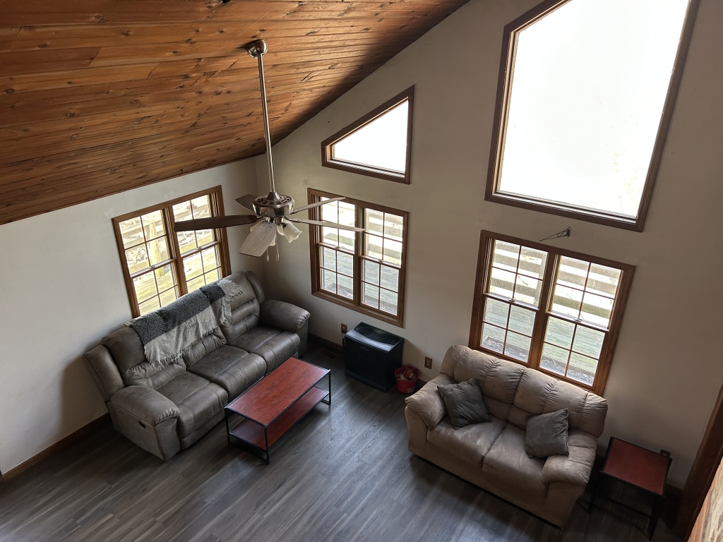 Illinois, United States, 3 Bedrooms Bedrooms, 9 Rooms Rooms,3 BathroomsBathrooms,Over 90,000,Available,1462