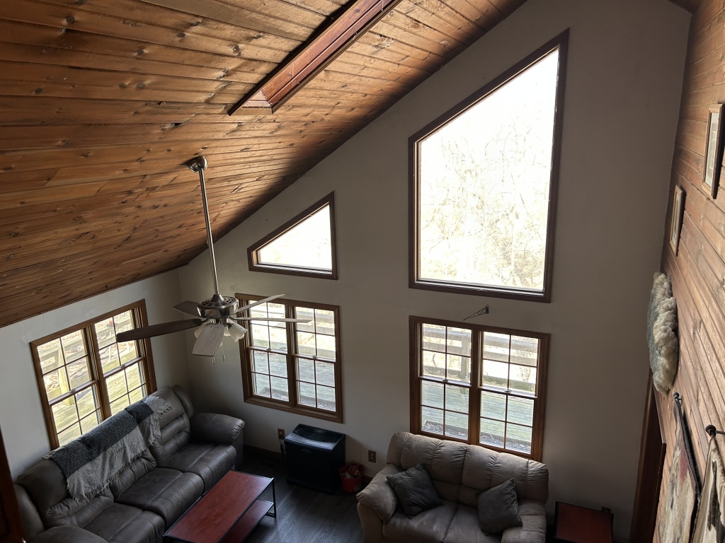 Illinois, United States, 3 Bedrooms Bedrooms, 9 Rooms Rooms,3 BathroomsBathrooms,Over 90,000,Available,1462