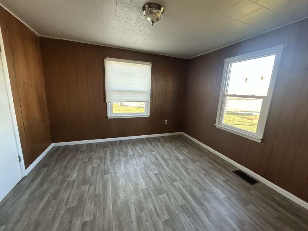 Illinois, United States, 3 Bedrooms Bedrooms, 6 Rooms Rooms,1 BathroomBathrooms,40,000 to 90,000,Available,1463