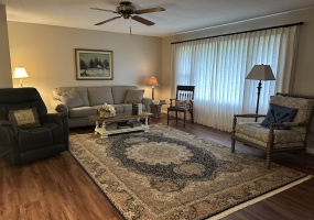 19501 Lakeview Dr., Rushville, Schuyler, Illinois, United States 62681, 2 Bedrooms Bedrooms, 6 Rooms Rooms,2 BathroomsBathrooms,Over 90,000,Pending,Lakeview Dr.,1465