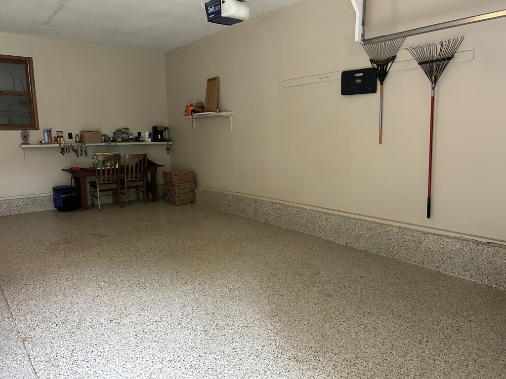 19501 Lakeview Dr., Rushville, Schuyler, Illinois, United States 62681, 2 Bedrooms Bedrooms, 6 Rooms Rooms,2 BathroomsBathrooms,Over 90,000,Pending,Lakeview Dr.,1465
