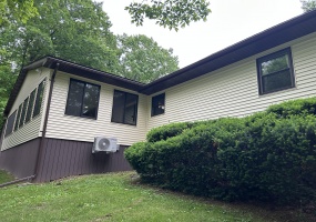 19501 Lakeview Dr., Rushville, Schuyler, Illinois, United States 62681, 2 Bedrooms Bedrooms, 6 Rooms Rooms,2 BathroomsBathrooms,Over 90,000,Pending,Lakeview Dr.,1465