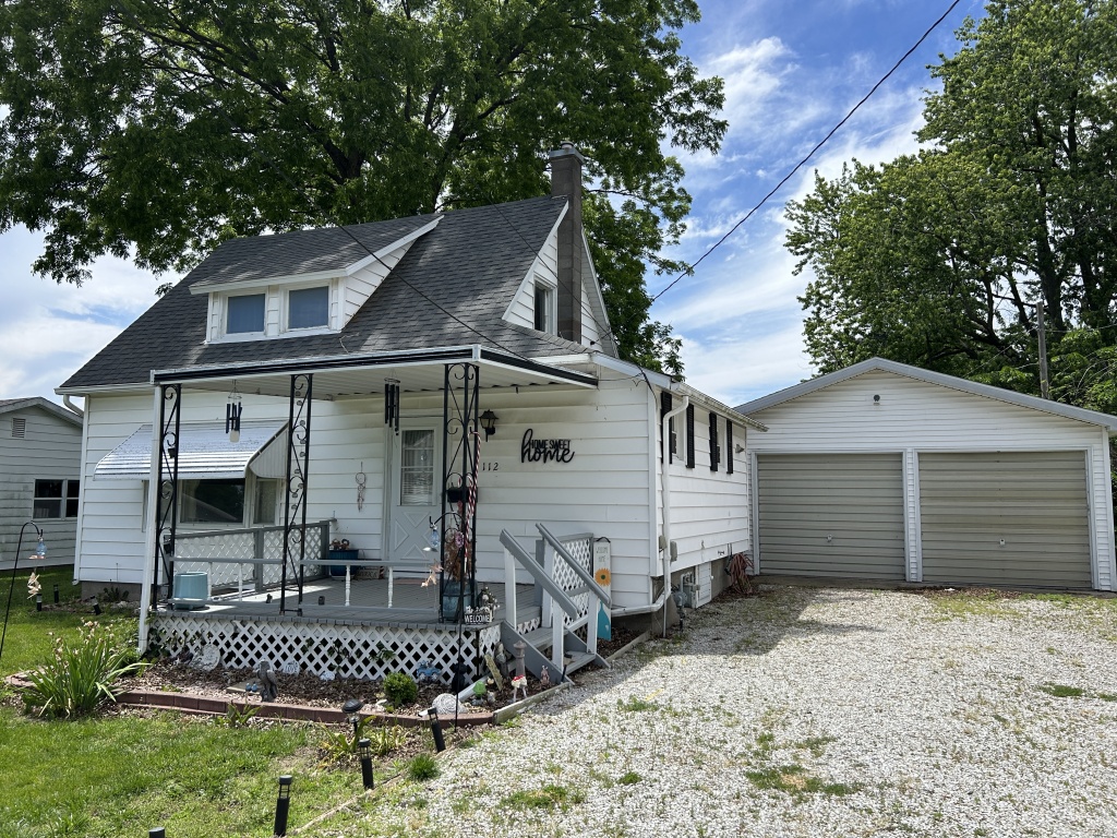Illinois, United States, 2 Bedrooms Bedrooms, 7 Rooms Rooms,1 BathroomBathrooms,40,000 to 90,000,Available,1466
