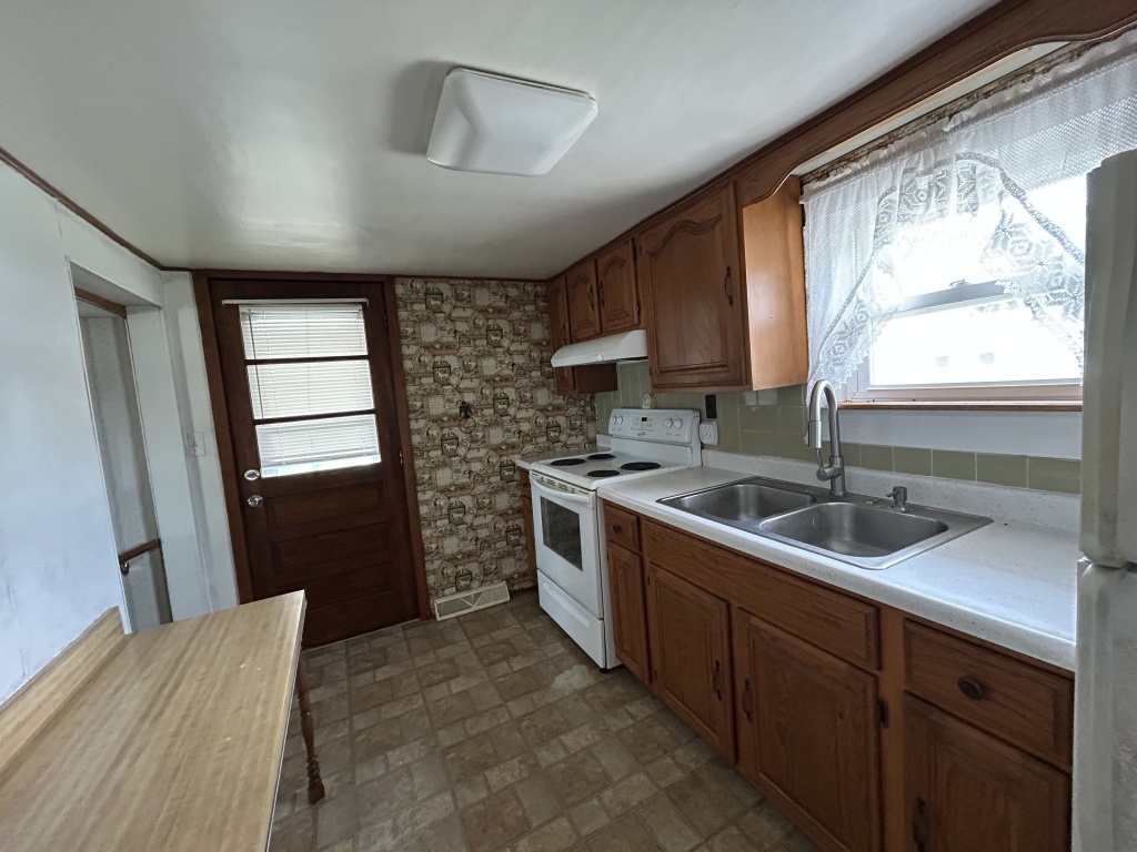 Illinois, United States, 2 Bedrooms Bedrooms, 7 Rooms Rooms,1 BathroomBathrooms,40,000 to 90,000,Available,1466