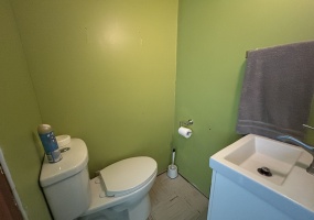 Astoria, Fulton, Illinois, United States 61501, 3 Bedrooms Bedrooms, 6 Rooms Rooms,1 BathroomBathrooms,40,000 to 90,000,Available,1468