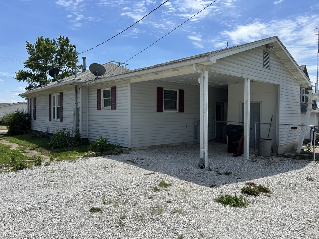 Astoria, Fulton, Illinois, United States 61501, 3 Bedrooms Bedrooms, 6 Rooms Rooms,1 BathroomBathrooms,40,000 to 90,000,Available,1468