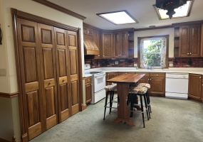 Augusta, Hancock, Illinois, United States, 3 Bedrooms Bedrooms, 11 Rooms Rooms,2 BathroomsBathrooms,Over 90,000,Available,1476