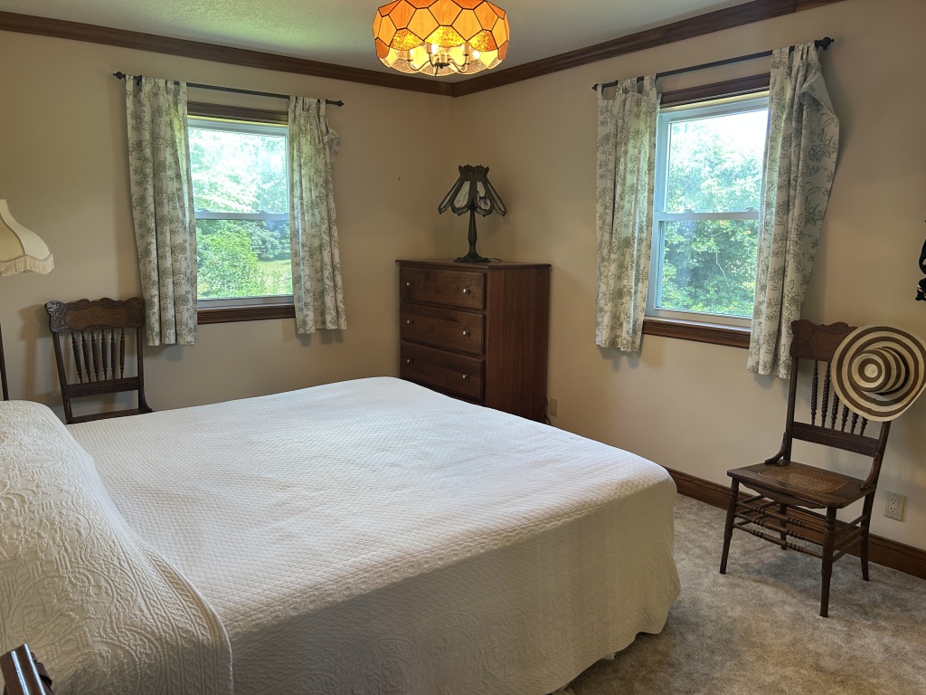 Augusta, Hancock, Illinois, United States, 3 Bedrooms Bedrooms, 11 Rooms Rooms,2 BathroomsBathrooms,Over 90,000,Available,1476