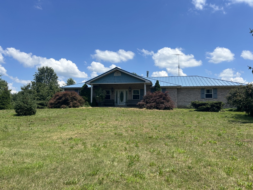 Augusta, Hancock, Illinois, United States, 3 Bedrooms Bedrooms, 11 Rooms Rooms,2 BathroomsBathrooms,Over 90,000,Available,1476