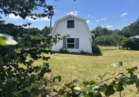 Augusta, Hancock, Illinois, United States, 3 Bedrooms Bedrooms, 11 Rooms Rooms,2 BathroomsBathrooms,Over 90,000,Available,1476
