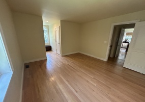 Illinois, United States, 2 Bedrooms Bedrooms, 6 Rooms Rooms,1 BathroomBathrooms,Over 90,000,Available,1479