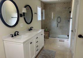 Illinois, United States, 2 Bedrooms Bedrooms, 6 Rooms Rooms,1 BathroomBathrooms,Over 90,000,Available,1479