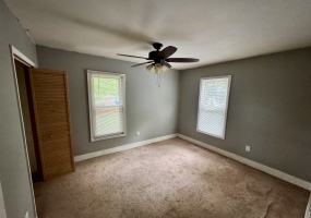 363 South Congress, Rushville, Schuyler, Illinois, United States 62681, 3 Bedrooms Bedrooms, 7 Rooms Rooms,1 BathroomBathrooms,40,000 to 90,000,Available,South Congress,896421