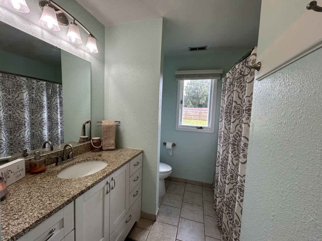 Illinois, United States, 3 Bedrooms Bedrooms, 7 Rooms Rooms,2 BathroomsBathrooms,Over 90,000,Available,896423