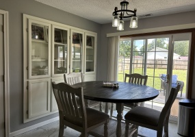 Illinois, United States, 3 Bedrooms Bedrooms, 7 Rooms Rooms,2 BathroomsBathrooms,Over 90,000,Available,896423