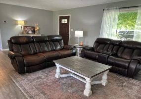 Illinois, United States, 3 Bedrooms Bedrooms, 7 Rooms Rooms,2 BathroomsBathrooms,Over 90,000,Available,896423