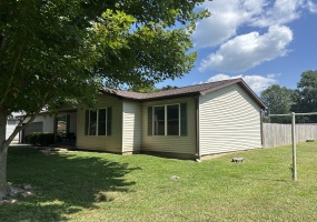 Illinois, United States, 3 Bedrooms Bedrooms, 7 Rooms Rooms,2 BathroomsBathrooms,Over 90,000,Available,896423